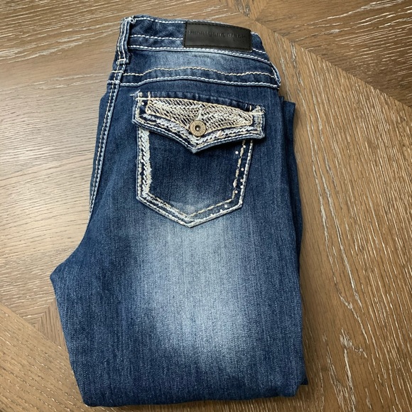 Firm price- Rue21 dark wash low rise boot cut curvy jeans - Picture 11 of 11